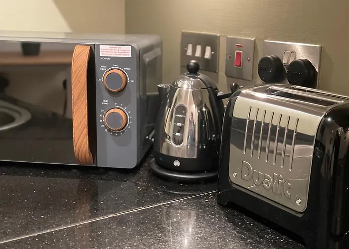 Chic Apartment, Free Parking, Balcony *