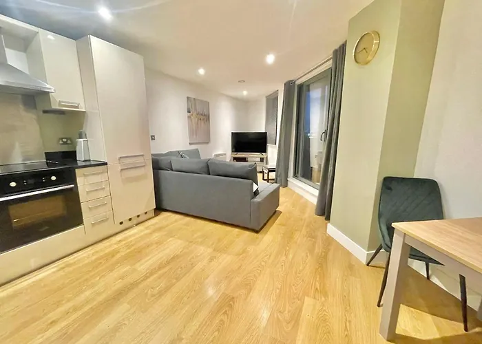 Chic Apartment, Free Parking, Balcony Appartamento *