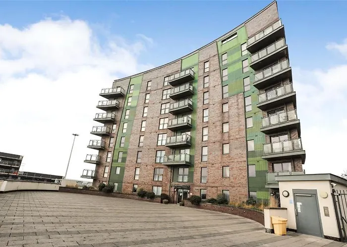 Chic Apartment, Free Parking, Balcony Лідс